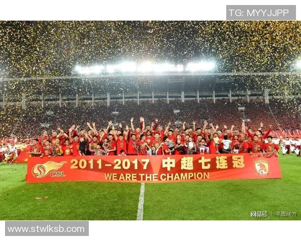 足球明星克雷斯的辉煌历程与对足球的热爱之旅